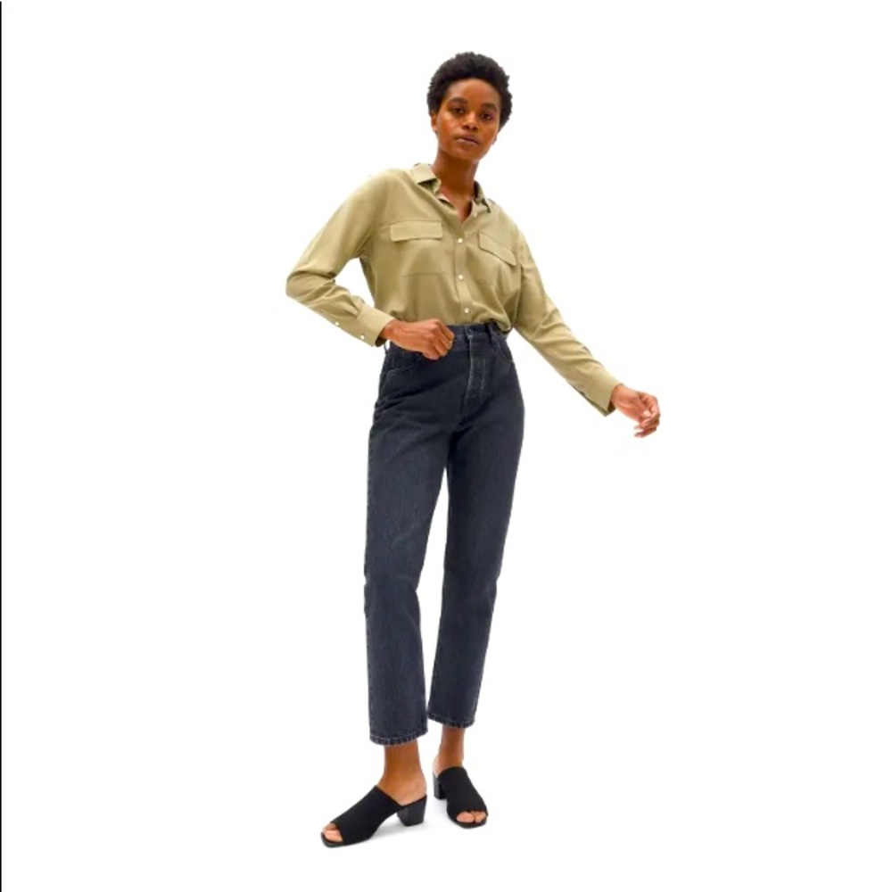 Everlane 90s Cheeky Straight Jeans: not worn, but without tags